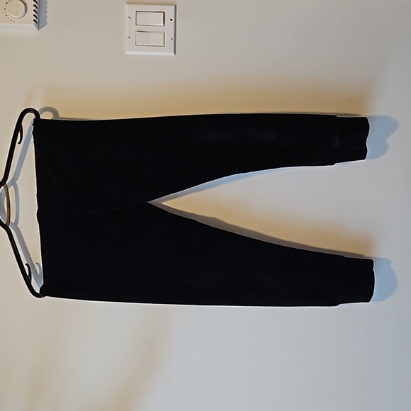 Fashion Nova velvet TRACKSUIT (top and bottom) - Picture 5 of 6